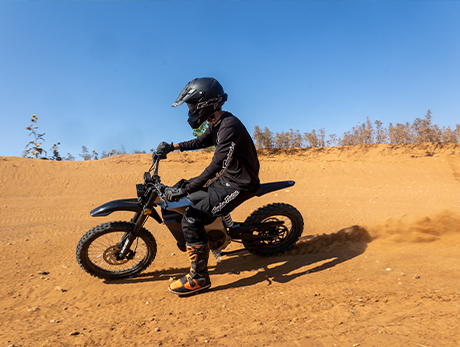 EVEREST �綯ԽҰ��